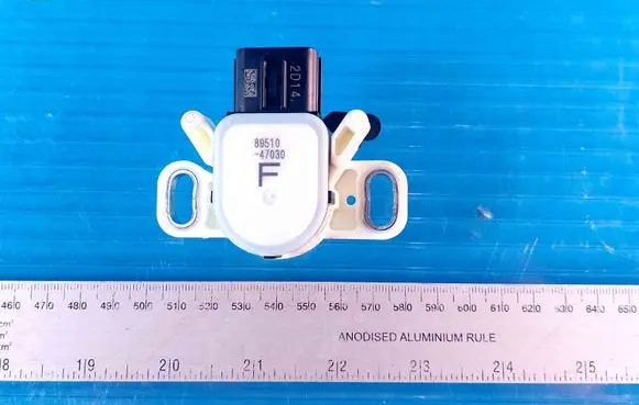 Toyota Sienna XL40 IV Acceleration sensor 8951047030 2D14