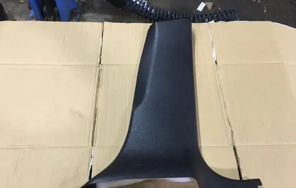 BMW X3 F25 (B) pillar trim (bottom) 7319056