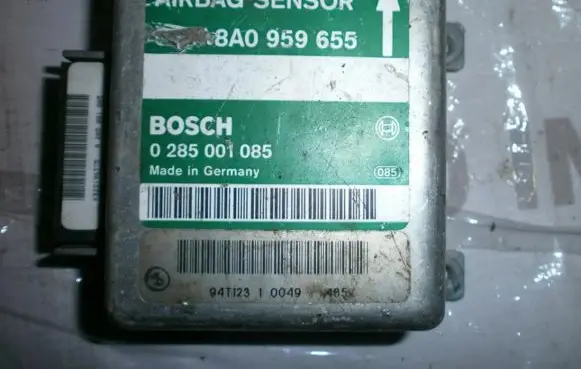 Audi A6 S6 C4 4A Airbag control unit/module 8A0959655 0285001085