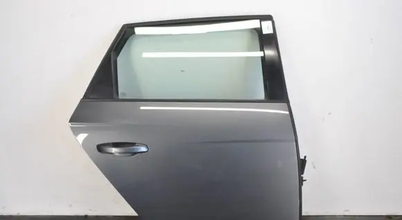 Seat Leon (5F) Rear door 