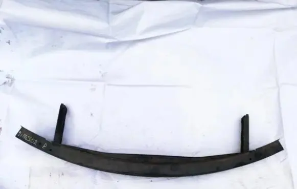 Mitsubishi Carisma Front bumper cross member