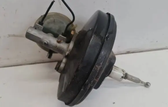 Audi A4 S4 B5 8D Brake booster 8D0612105A 004F