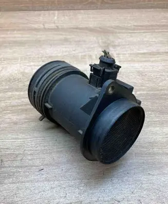 Volkswagen Transporter - Caravelle T4 Mass air flow meter 074906461 71822101