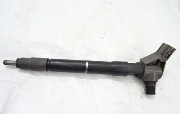 Fuel injector