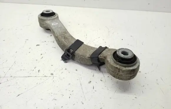 Rear control arm