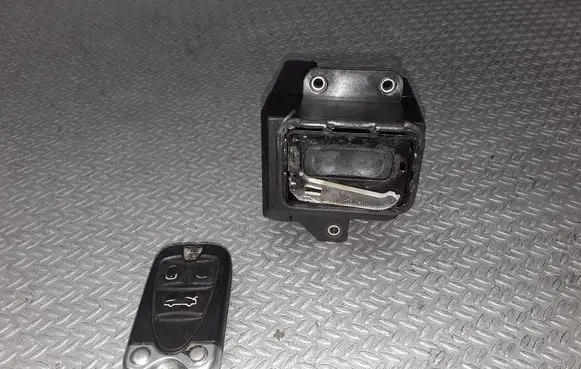 Alfa Romeo 159 Ignition lock 1560616200