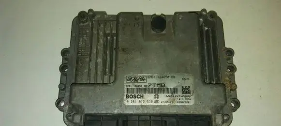 Mazda 3 I Engine control unit/module 6M6112A650BB 0281012530