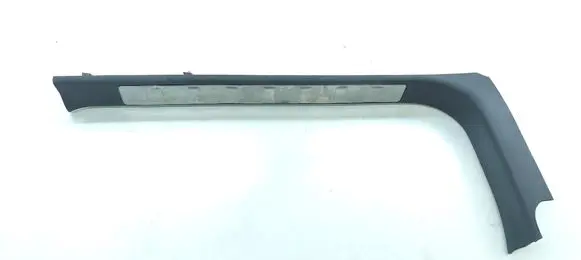 Nissan Navara D40 Sill 769B45X10