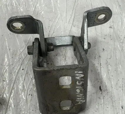Opel Insignia A Rear door lower hinge ES03A046574