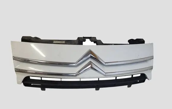 Citroen Jumpy Front bumper upper radiator grill 1497645077 1497648077