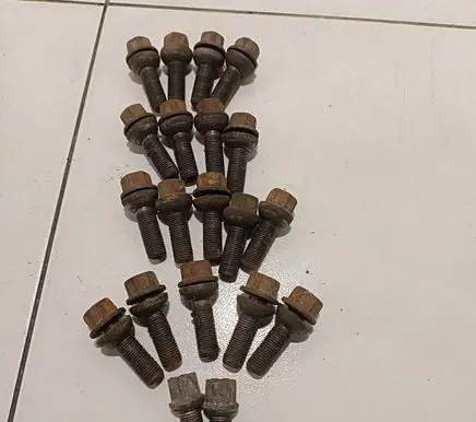 Volkswagen Sharan Nuts/bolts Nocode