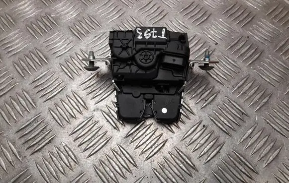 Tailgate/trunk/boot lock/catch/latch