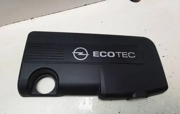 Opel Astra J Engine cover (trim) 55575551 55573266 55573267