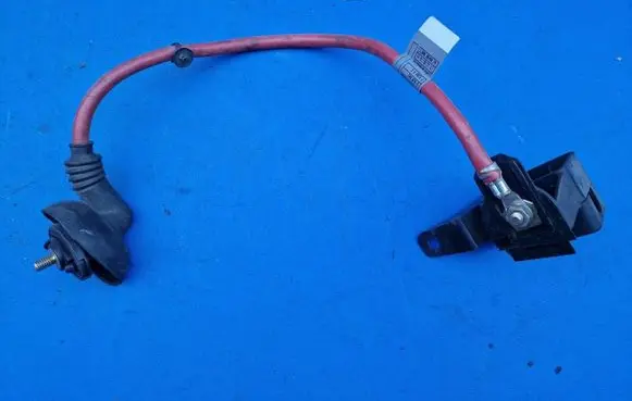BMW M3 Positive cable (battery) 8371015 6910543