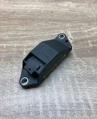 Mercedes-Benz E W211 Airbag deployment crash/impact sensor A0018209326