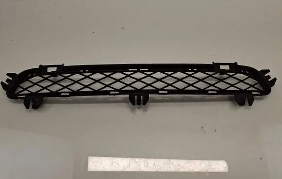BMW X3 F25 Front bumper lower grill 7210466