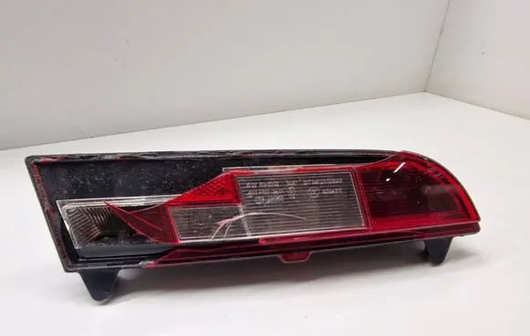 BMW i3 Rear bumper light 7304044