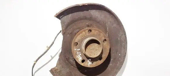Volvo V70 Rear wheel hub