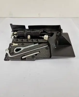 Mercedes-Benz C W203 Lift Jack 2038900061
