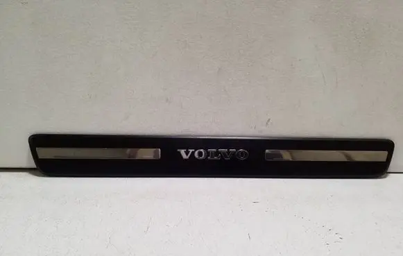 Volvo XC60 Front sill trim cover 31349002