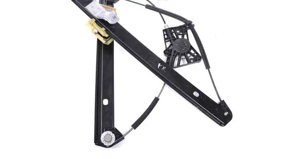 Audi Q2 - Front door electric window regulator 81A837461