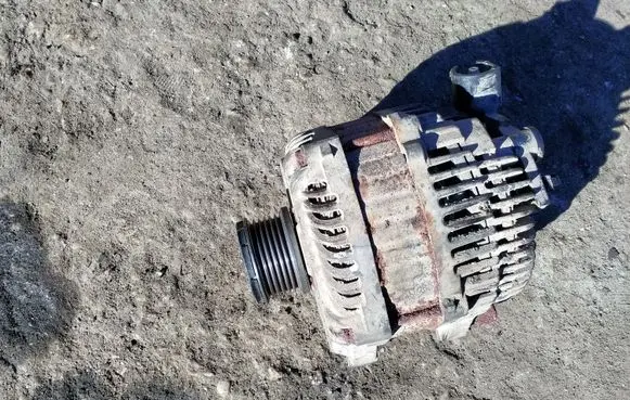 Peugeot 806 Generator/alternator 9654752880