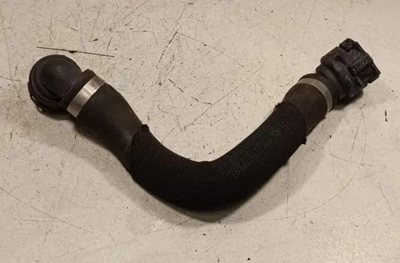 BMW X5 E70 Engine coolant pipe/hose 310ET