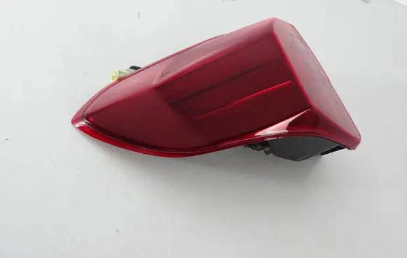 Suzuki Vitara (LY) Rear/tail lights W4189