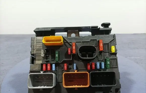 Fuse box set