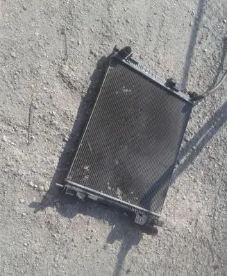 Renault Trafic II (X83) Coolant radiator 8200411166