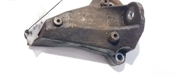 Audi A6 S6 C5 4B Engine mounting bracket 8d0399113at