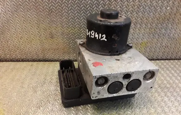 Mercedes-Benz C W203 ABS Pump 0034319412 2095450232