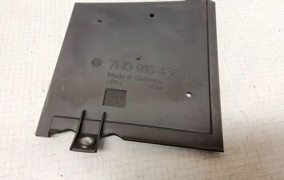 Volkswagen Transporter - Caravelle T5 Battery tray heat shield 7H0915438A