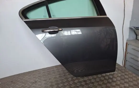 Opel Insignia A Rear door