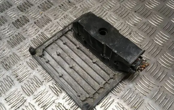 Ford Fiesta Engine control unit/module 6S6112A650FD S120977315 272001187