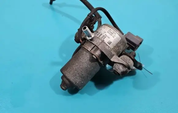 Opel Mokka Vacuum pump 95073599 IMPRK1373601