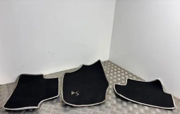 Citroen DS4 Car floor mat set 
