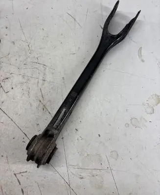 BMW 7 G11 G12 Rear control arm 6861114
