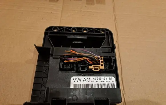 Volkswagen Golf V Comfort/convenience module 1K0959433BT