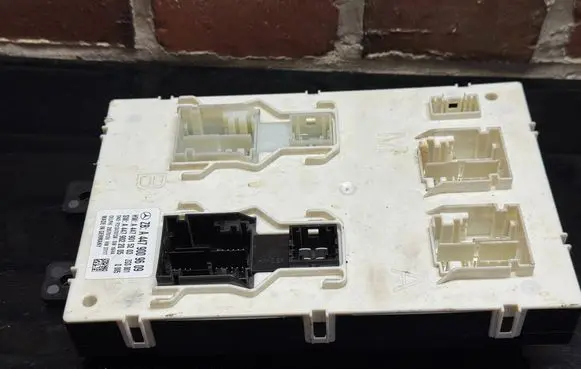 Mercedes-Benz V Class W447 Fuse box set A4479009609 A4479022005 A4479015203