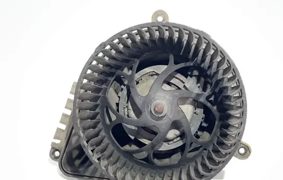 Volkswagen II LT Heater fan/blower 663329W