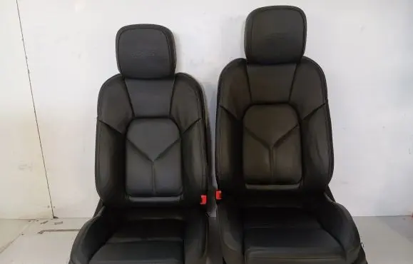 Porsche Macan (95B) Seat set 
