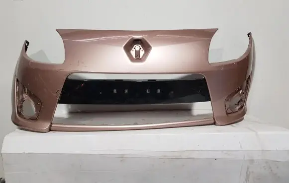Renault Twingo II Front bumper 8200867585