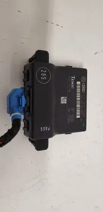 Skoda Octavia Mk2 (1Z) Gateway control module 1K0907530F 1K0907951