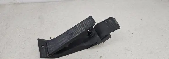 BMW 5 E60 E61 Accelerator throttle pedal 6766930 25916010 171203