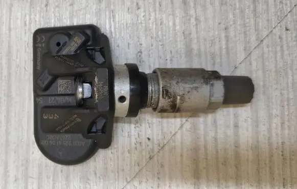 Mercedes-Benz GLE (W166 - C292) Tire pressure sensor A0009054104