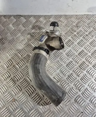 Volvo XC60 Intercooler hose/pipe 31657743 31431981