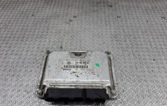Volkswagen Polo III 6N 6N2 6NF Engine control unit/module 0261206750 030906032AM