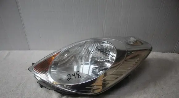 Nissan Note (E12) Headlight/headlamp