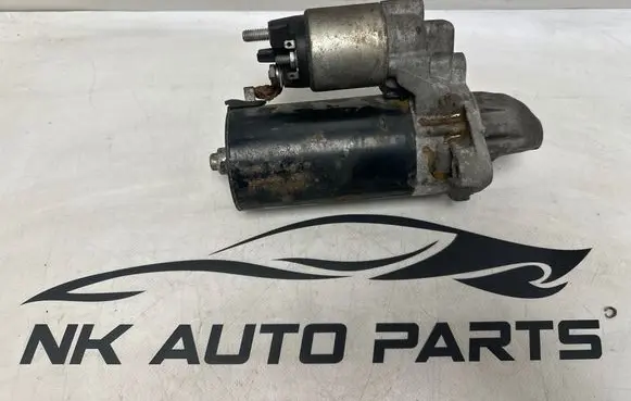 BMW 5 E60 E61 Starter motor 7796892